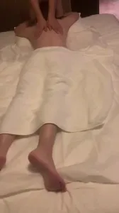 爱好绿帽3p类作品可以联系(更多看简)