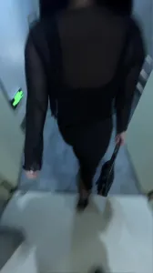 E奶黑色蕾丝裙姐姐线下见面