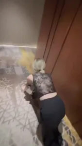 调教极品在职空姐 爬行 喝尿 吞精