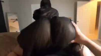 很会扭得极品翘臀,这女上位很带劲