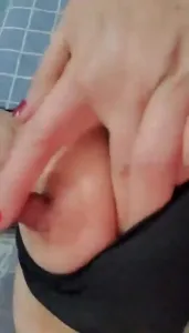 大屁股熟女老公前脚出差刚走,就开始发骚了拍视频勾引我去操她