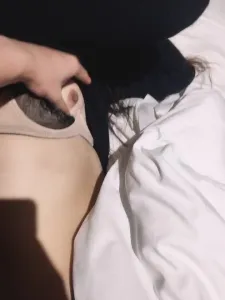 和客房部曹主管在客房里操逼，脸不让拍！