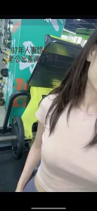 97年人妻姐姐老公出差约我见面