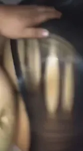 后入黑丝巨臀东北火锅店老板娘，让老公看店偷偷出来在宾馆让我爆操