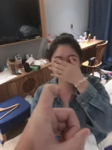 安徽淮南约战丰满幼师,露脸对白一流!超级无敌反差!母狗属性,淮南可推