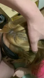 黄毛女孩粉嫩骚逼极品口完开操