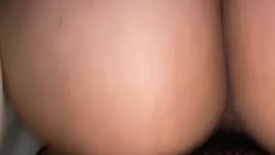 母狗扒逼上位乘骑