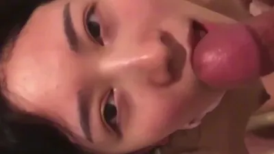 农林大学校花背着男友出来约炮，粉嫩骚逼被后入无套插入