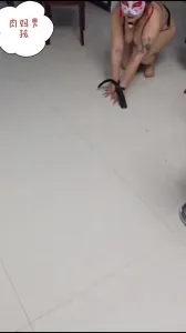 把坦克嫂子调教成了一个骚母狗，大哥不在家尽情调教，后入骑马大肥臀内射