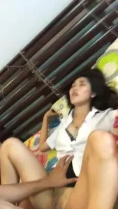 约炮制服骚妇叫好大声