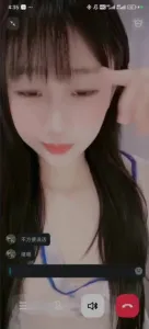 【章哥经典】裸聊调教小母狗，小母狗很听话