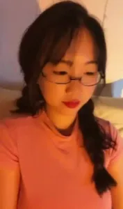 【章哥经典】视频调教长相清纯的巨乳眼镜反差婊 上