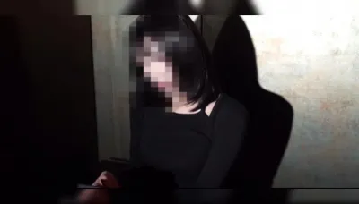 白丝老婆给单男群p