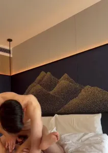 与学妹努力耕耘❤️鸡吧跟逼都操肿了