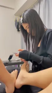 害羞的女朋友露脸