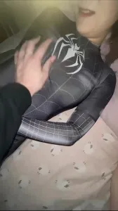 电影院操美女蜘蛛侠邻居 被漂亮小姐姐发现好刺激