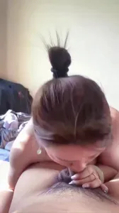 阿姨骚味弥漫整个房间的成熟的气息令我沈醉