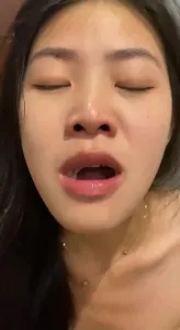 爱吃精液的少妇 恨不得全部吞下去 美容养颜的精品