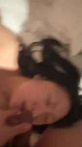 天津骚逼想3p了 上下通插满足他一下