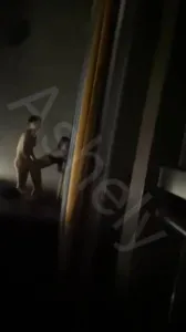 对镜窗前后入母狗