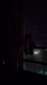 落地窗无套后入