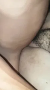 和55岁大屁股熟女大妈偷情，大妈身材特别丰满逼毛很多阴户肥厚太爽了