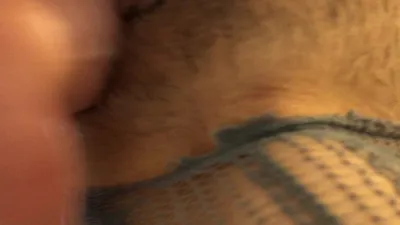 丝袜骚母狗被她男朋友操出白浆，高潮忍不住抓我的粗屌