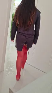 红丝母狗少妇后入骑剩大屁股，隔壁还有人，