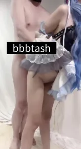 站立后入女仆甘雨cos，母狗一直在求饶