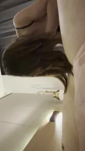 听话的小母狗认真吃肉棒