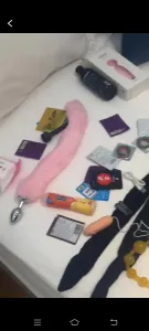 寻素质单男来一起内射老,各种工具已备好