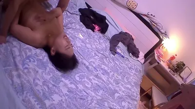 原创 甜美人反差婊一直呻吟 被插瘫在床上 求我拉起来