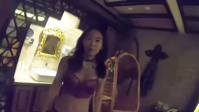 健身女私教！前凸后翘！炮架子天花板