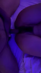 妹子被操到痉挛,喊baba操死我吧,快点操