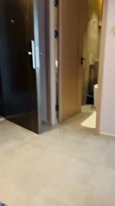 027丝袜高跟FQ 华伦天奴开裆丝袜酒店开门口