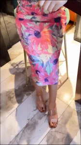 气质尤物御姐女神 性感包臀裙办公室约炮，直接顶到子宫里