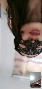 【雨哥原创】裸聊良家人妻！人妻自慰白浆超级多勾引我忍不住射她骚逼