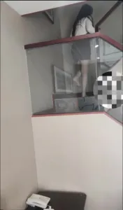 极品少妇 哥哥在楼上休息，迫不及待的和嫂子在楼下翻云覆雨，无套艹逼