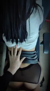 办公室里疯狂抽插已婚女秘书