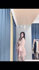 大奶骚熟女自拍挑逗你