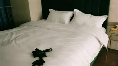 与单男活动 妻子很配合