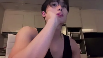 颜值高不怕没有炮友，