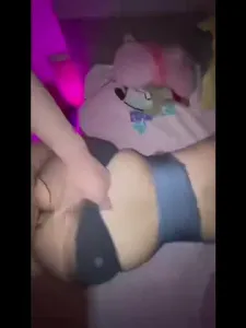 自拍约的熟女阿姨 穿着油亮丝袜翘着屁股猛猛干