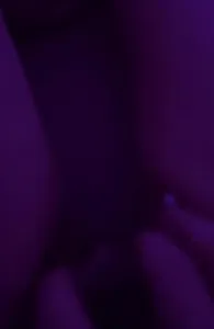 淫荡的中国荡妇喜欢自慰和挑逗男人