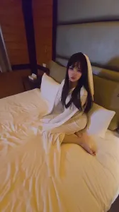 大奶美鲍颜值女模 幽灵娘被摄影师潜规则 连玩带操的